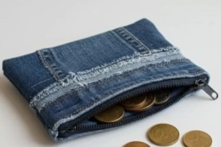 DIY Membuat Dompet Mini Unik dari Jeans Bekas