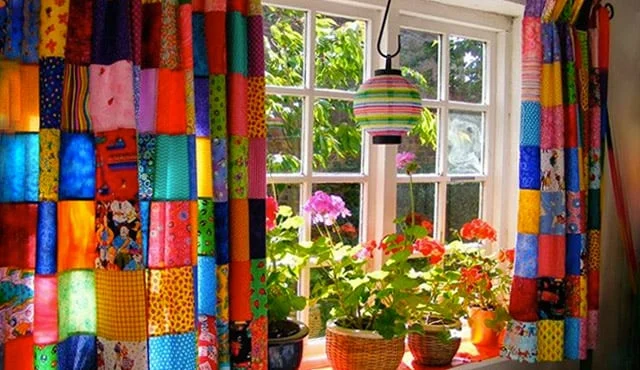 10 Ide DIY Gorden Cantik dari Kain Bekas